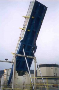 Extended-Arm Back-On Dumper